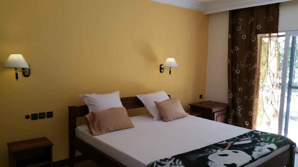 AR Sun Hotel Antsiranana Extérieur photo