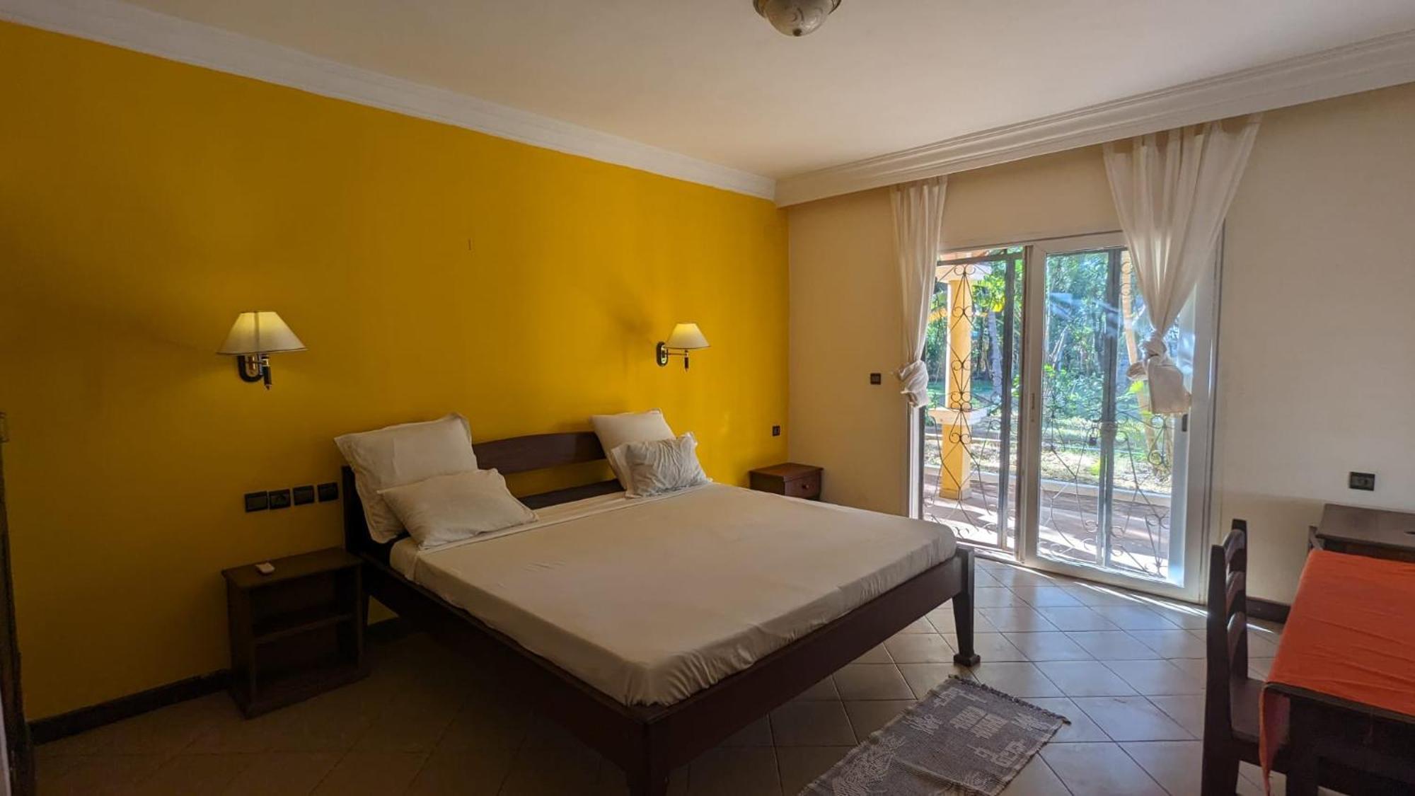 AR Sun Hotel Antsiranana Extérieur photo